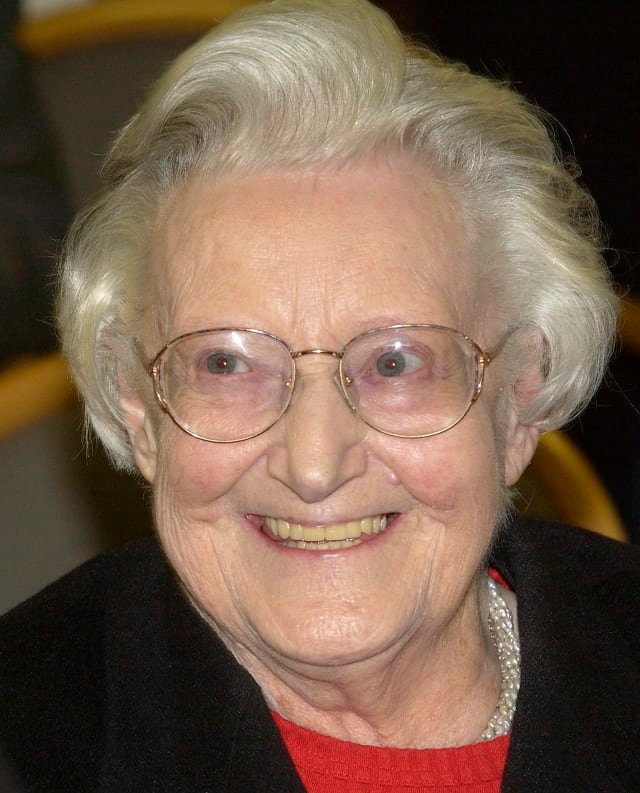 Cicely Saunders : la fondatrice des soins palliatifs modernes